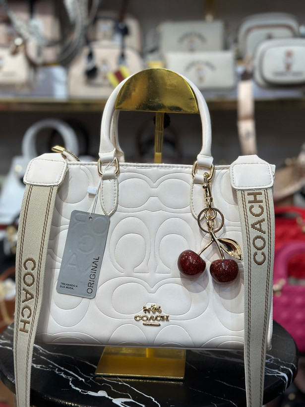کیف زنانه طرح کوچ ۲۱۲