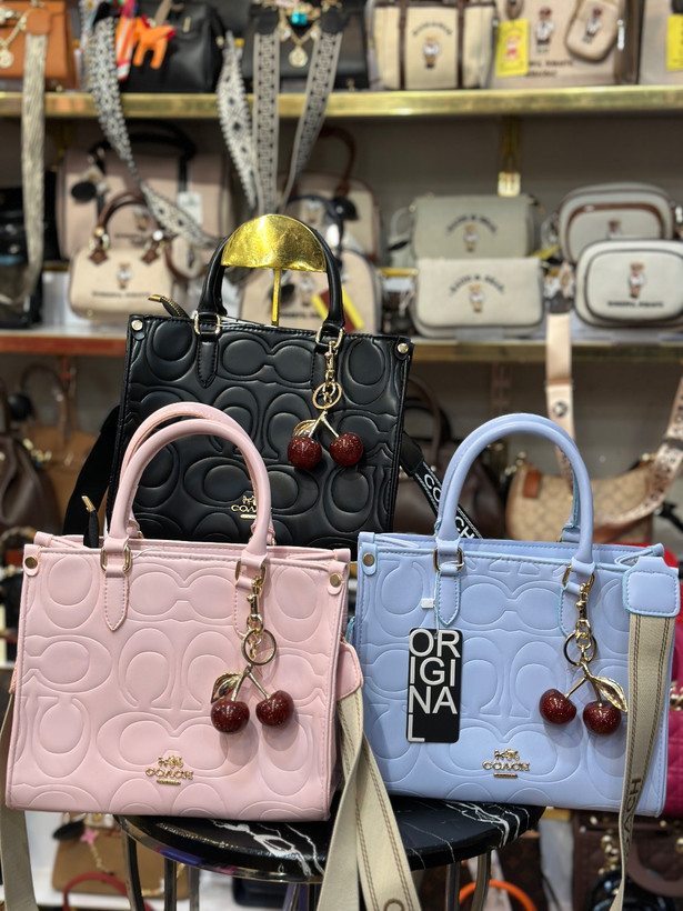 کیف زنانه طرح کوچ ۲۱۲